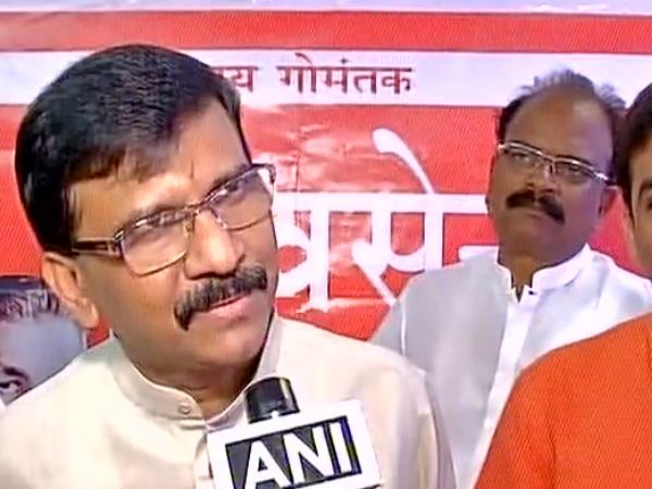 भाजपा के विरोध में खुल कर आई शिवसेना, कहा- महाराष्ट्र सरकार में हो रहा है घोटाला भाजपा के विरोध में खुल कर आई शिवसेना, कहा- महाराष्ट्र सरकार में हो रहा है घोटाला