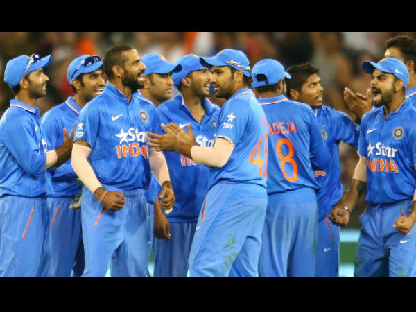 Virat Kohli, Kedar Jadhav Power India to Historic Run Chase in 1st ODI at Pune Virat Kohli, Kedar Jadhav Power India to Historic Run Chase in 1st ODI at Pune