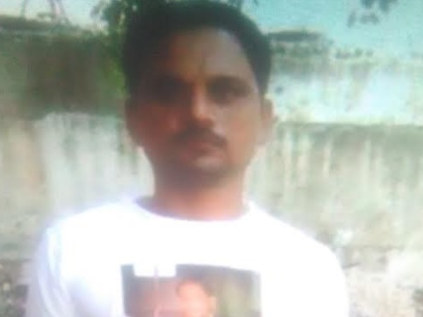 वाराणसी: शराब के शौक की वजह से हुआ मर्डर, घर में मिला अधजला शव वाराणसी: शराब के शौक की वजह से हुआ मर्डर, घर में मिला अधजला शव