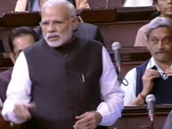 कांग्रेस ने किया वाक आउट