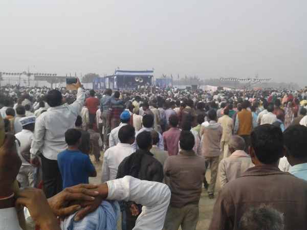 10 बजे से होता रहा इंतजार