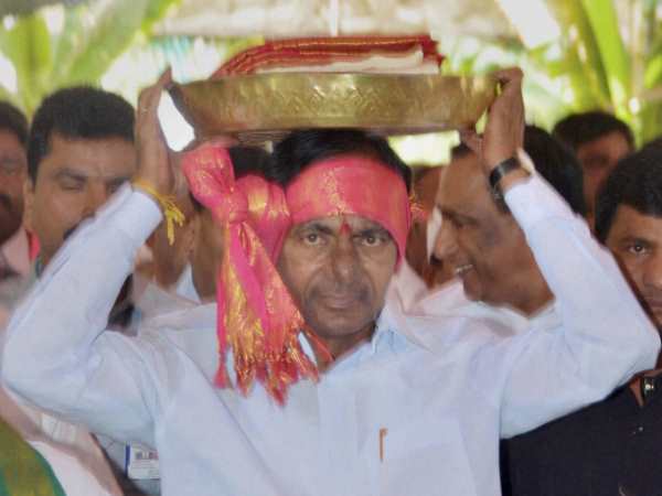 किसान आत्महत्या के मामले लगातार बढ़े