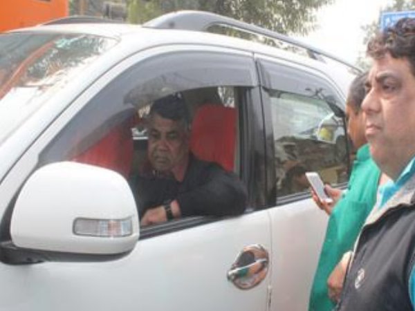 पुलिस की गाड़ी ने भाजपा सांसद की कार को मारी टक्कर, अब दो थानों के सीमा विवाद में बने घनचक्कर पुलिस की गाड़ी ने भाजपा सांसद की कार को मारी टक्कर, अब दो थानों के सीमा विवाद में बने घनचक्कर