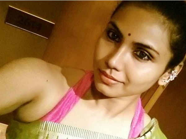 पंखे से लटकता मिला एक्ट्रेस सालिनी का सडा हुआ शव, शरीर पर चोट के निशान पंखे से लटकता मिला एक्ट्रेस सालिनी का सडा हुआ शव, शरीर पर चोट के निशान