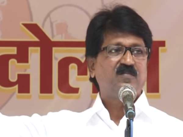 शिवसेना सांसद ने बजट पर उठाए सवाल, कहा- ढाई साल में कितने घर बनाए? शिवसेना सांसद ने बजट पर उठाए सवाल, कहा- ढाई साल में कितने घर बनाए?