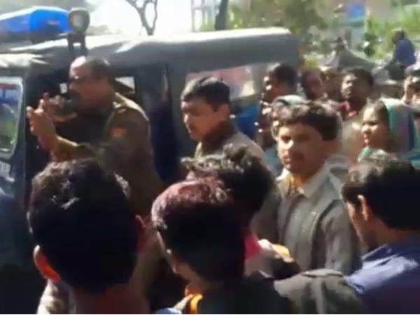 बेटी बचाओं बेटी पढ़ाओ मोदी की योजना जालसाजों के निशाने पर बेटी बचाओं बेटी पढ़ाओ मोदी की योजना जालसाजों के निशाने पर