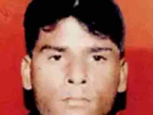 मेरठ: पत्नी और बड़े भाई ने मिलकर की युवक की हत्या, अवैध संबंध के चलते दिया गया घटना को अंजाम मेरठ: पत्नी और बड़े भाई ने मिलकर की युवक की हत्या, अवैध संबंध के चलते दिया गया घटना को अंजाम