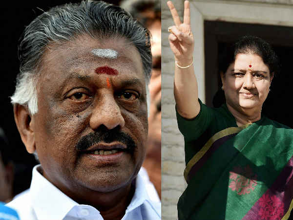 पन्नीरसेल्वम Vs शशिकला: राजनीतिक घमासान रोकने के लिए राज्यपाल के पास ये हैं विकल्प पन्नीरसेल्वम Vs शशिकला: राजनीतिक घमासान रोकने के लिए राज्यपाल के पास ये हैं विकल्प