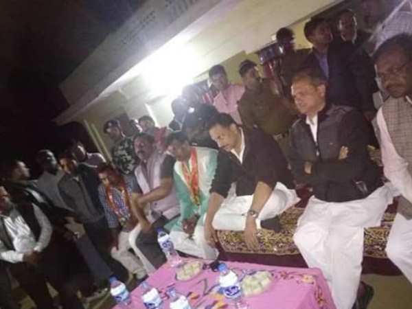 यूपी चुनाव : इलाहाबाद का चप्पा-चप्पा छानते रहे केंद्रीय मंत्री रूडी यूपी चुनाव : इलाहाबाद का चप्पा-चप्पा छानते रहे केंद्रीय मंत्री रूडी