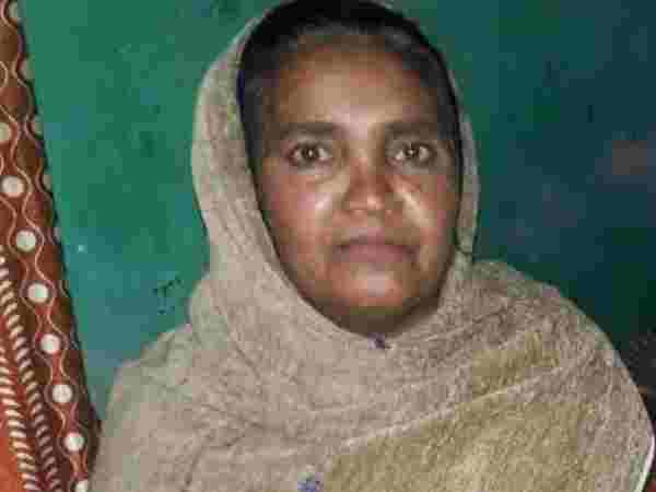 हरदोई: बूथ पर ड्यूटी की वजह से नहीं मिली छुट्टी, महिला की हुई मौत हरदोई: बूथ पर ड्यूटी की वजह से नहीं मिली छुट्टी, महिला की हुई मौत