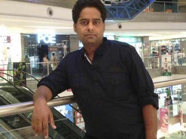 MP: अपने पैसों से सरकारी स्कूल की कायापलट करनेवाले इस टीचर को सलाम MP: अपने पैसों से सरकारी स्कूल की कायापलट करनेवाले इस टीचर को सलाम