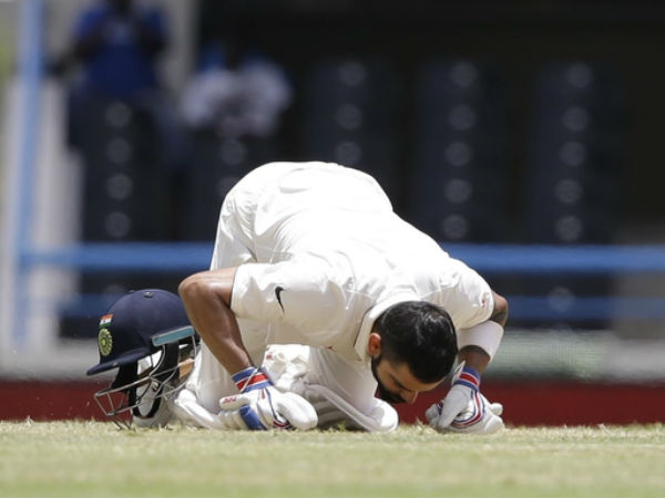#IndvBan: कोहली ने लगातार चार सीरीज में जड़ा चौथा दोहरा शतक #IndvBan: कोहली ने लगातार चार सीरीज में जड़ा चौथा दोहरा शतक