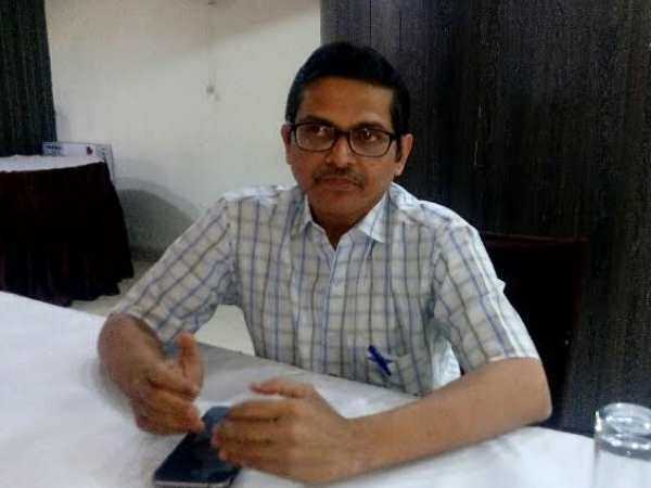 अमिताभ ठाकुर ने दिया दो केस का हवाला