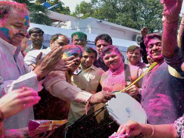 अपेक्षाओं के अनुरूप हो CM