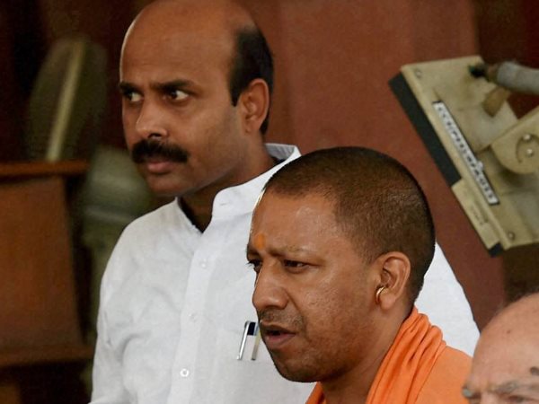 शाहरुख और हाफिज सईद की थी तुलना