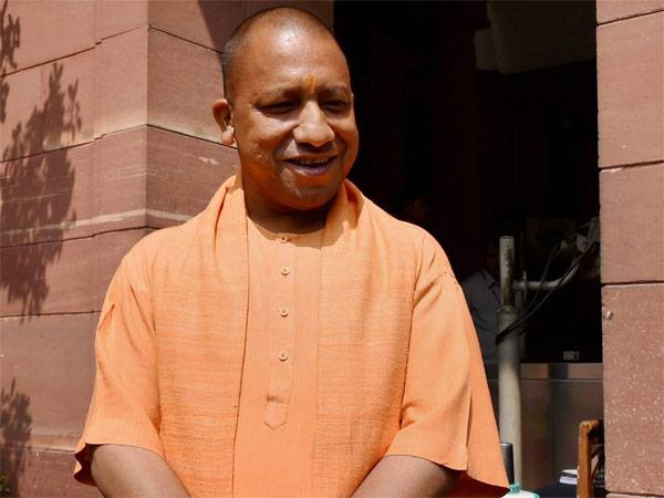 सीएम का पहला दिन