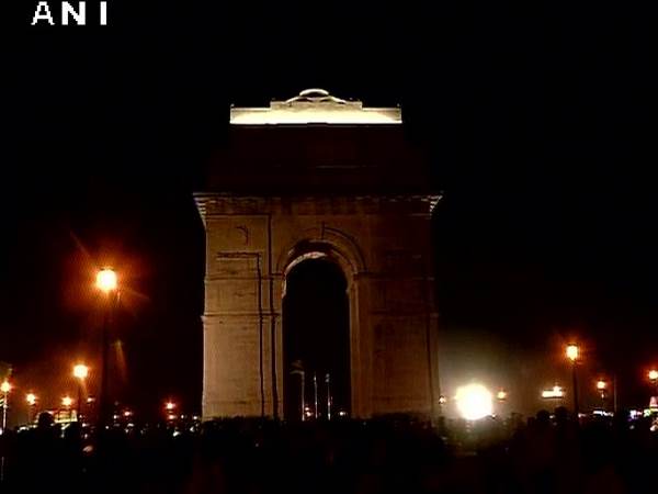 जब पूरी दुनिया में कायम रहा एक घंटे तक अंधेरा! देखिए PHOTOS जब पूरी दुनिया में कायम रहा एक घंटे तक अंधेरा! देखिए PHOTOS