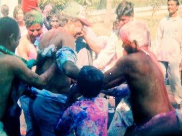 जब कुर्ता फाड़कर लालू फेंकते थे रावड़ी पर रंग, देखिए होली की तस्वीरें जब कुर्ता फाड़कर लालू फेंकते थे रावड़ी पर रंग, देखिए होली की तस्वीरें