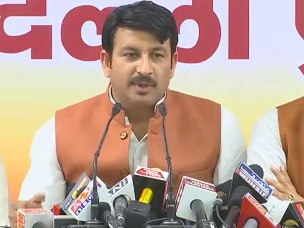 '100 में से 95 लोगों ने विजय के निशान बनाए'