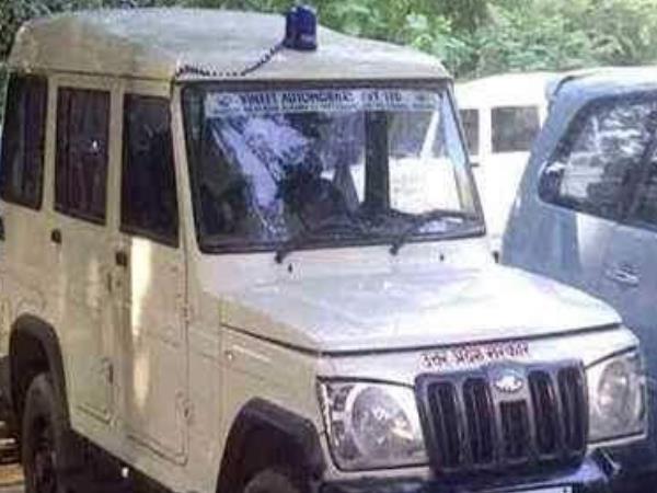 शाम ढलते ही नीली बत्ती लगाकर करते थे वसूली, फिल्म देखकर आया था आइडिया शाम ढलते ही नीली बत्ती लगाकर करते थे वसूली, फिल्म देखकर आया था आइडिया