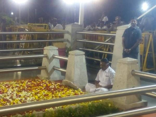 o paneerselvam jayalalithaa o paneerselvam jayalalithaa