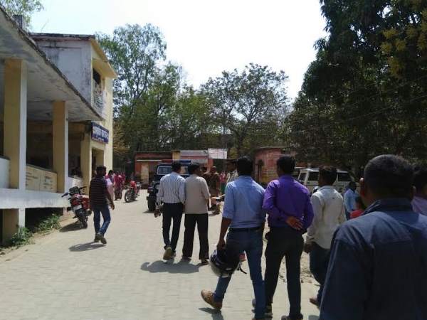 सपा के समर्पित नेता और पूर्व प्रधान की चुनाव खत्म होते ही गोलियों से भूनकर हत्या सपा के समर्पित नेता और पूर्व प्रधान की चुनाव खत्म होते ही गोलियों से भूनकर हत्या