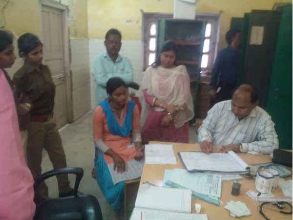 सुल्तानपुर में श्रद्धालुओं को पादरी ने दौड़ा-दौड़ाकर पीटा सुल्तानपुर में श्रद्धालुओं को पादरी ने दौड़ा-दौड़ाकर पीटा