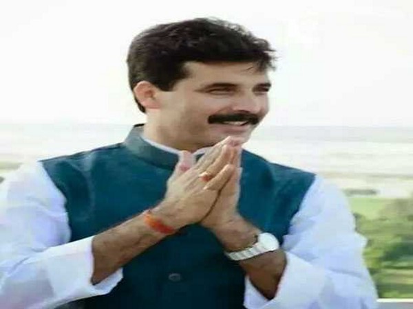 विधानसभा चुनाव को लेकर विनीत से थी खटपट