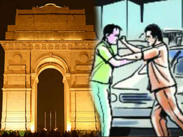 शर्मसार हुई दिल्ली: मामूली सी बात पर IAF अफसर की बीच सड़क पिटाई, देखें VIDEO शर्मसार हुई दिल्ली: मामूली सी बात पर IAF अफसर की बीच सड़क पिटाई, देखें VIDEO