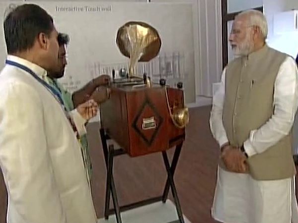 PM Modi an exhibition titled Swachagraha, marks 100 years Mahatma Gandhi satyagraha in Champaran. PM Modi an exhibition titled Swachagraha, marks 100 years Mahatma Gandhi satyagraha in Champaran.