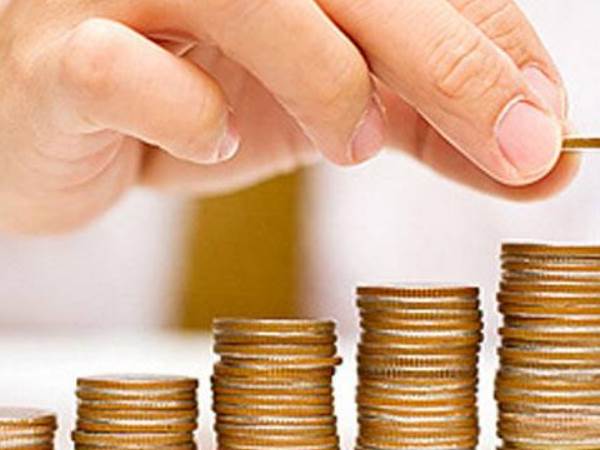 लाखों केंद्रीय कर्मचारियों और वेतनभोगियों को है इंतजार