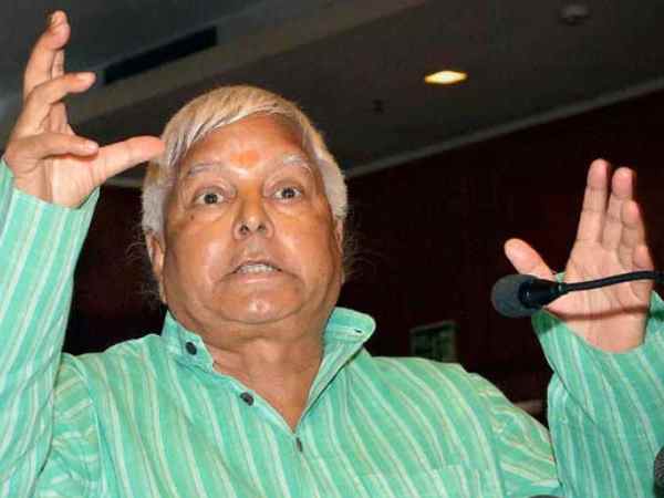 इस पूरे मामले पर लालू परिवार खामोश
