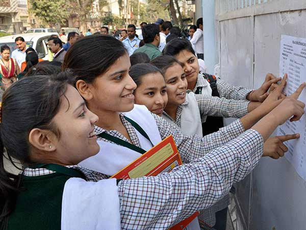 97 students in Top 3 ranks CBSE 10th Result 2019 97 students in Top 3 ranks CBSE 10th Result 2019