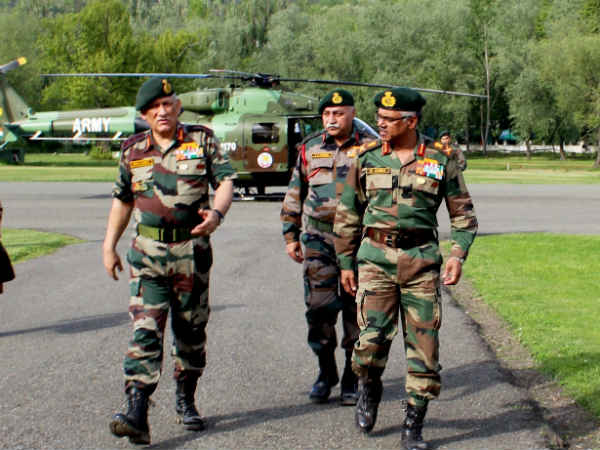 पाक में हाई अलर्ट
