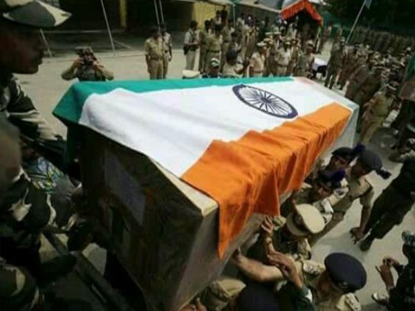 सरकारी दफ्तर में गायब हो गया शहीद का चेक