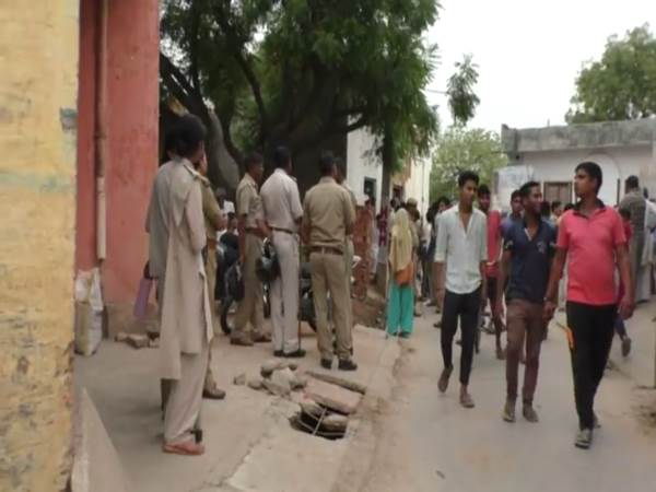 एसडीएम पर लगा मिलीभगत का आरोप