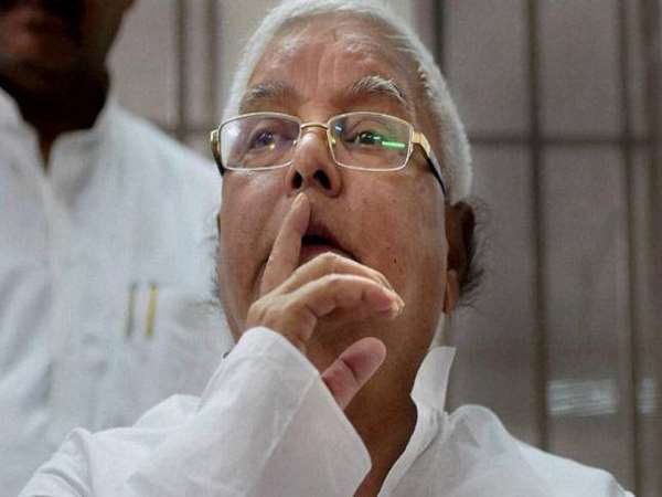 लालू यादव कब तक ऐसे लोगों की बातें सुनेंगे