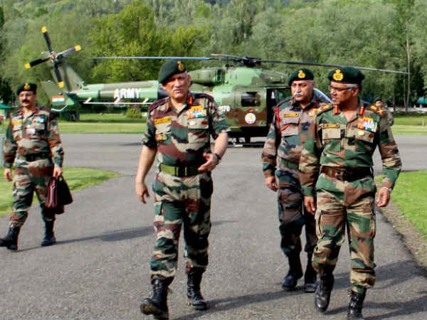 सेना प्रमुख ने दी पाक को चेतावनी, हरकतों का मिलेगा करारा जवाब सेना प्रमुख ने दी पाक को चेतावनी, हरकतों का मिलेगा करारा जवाब