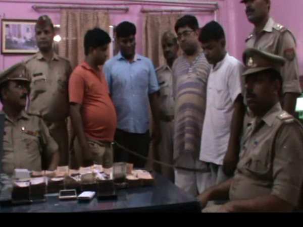 कानपुर से खुला संभल का राज, IPL के 4 सट्टेबाज गिरफ्तार कानपुर से खुला संभल का राज, IPL के 4 सट्टेबाज गिरफ्तार
