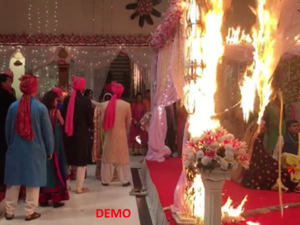 प्यार की आग में लड़की ने जला दिया प्रेमी का मंडप प्यार की आग में लड़की ने जला दिया प्रेमी का मंडप