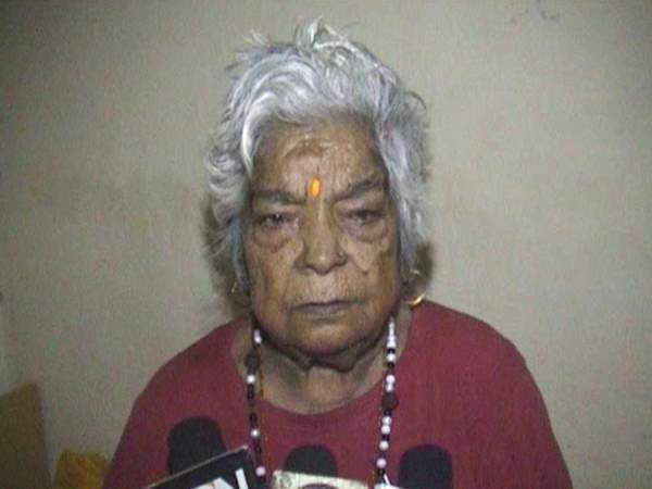 मदर्स डे मना चुके लोग सुनिए इन मांओं का दर्द, आंख छलक जाएंगी मदर्स डे मना चुके लोग सुनिए इन मांओं का दर्द, आंख छलक जाएंगी