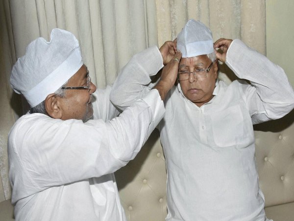 लालू-शहाबुद्दीन का टेप सामने आने के बाद BJP ने नीतीश पर बोला हमला, कहा- करेंगे कार्रवाई? लालू-शहाबुद्दीन का टेप सामने आने के बाद BJP ने नीतीश पर बोला हमला, कहा- करेंगे कार्रवाई?
