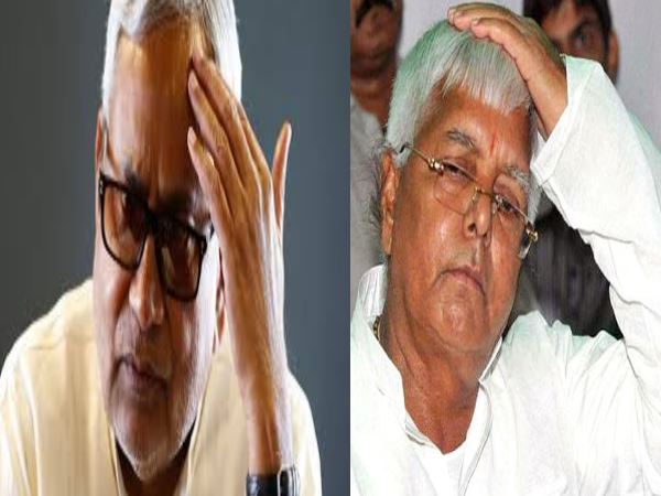 लालू-नीतीश के बीच हो रही है प्रेशर पॉलिटिक्स, जानिए सीक्रेट लालू-नीतीश के बीच हो रही है प्रेशर पॉलिटिक्स, जानिए सीक्रेट