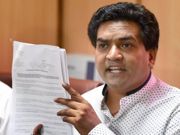 योगेंद्र यादव ने कपिल मिश्रा को लिखा खुला खत, कहा- आप मुझसे नहीं, कार्यकर्तओं से माफी मांगिए योगेंद्र यादव ने कपिल मिश्रा को लिखा खुला खत, कहा- आप मुझसे नहीं, कार्यकर्तओं से माफी मांगिए