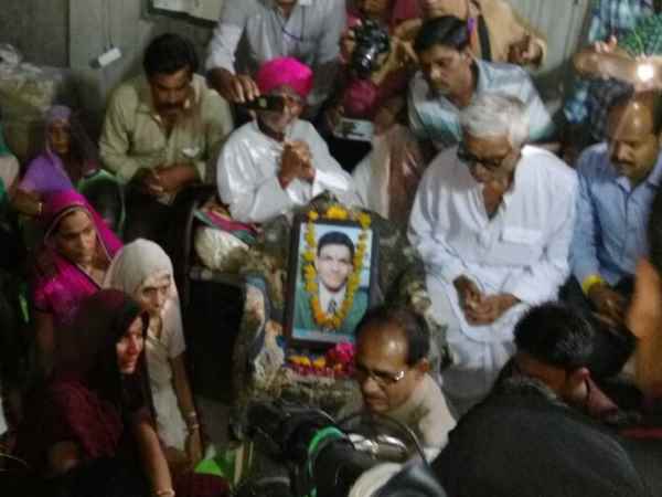 'हमसे मीडिया के सामने ऐसा बोलने को कहा गया'