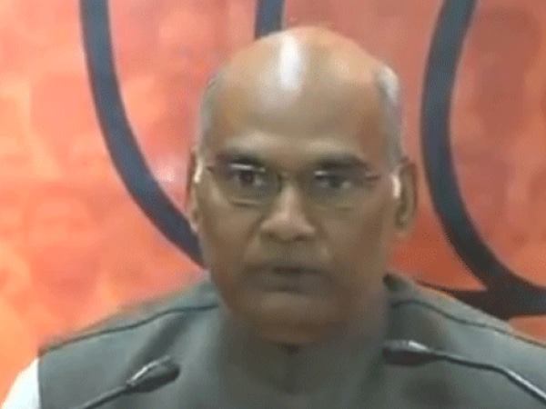 बीजेपी ने खेला दलित और यूपी कार्ड