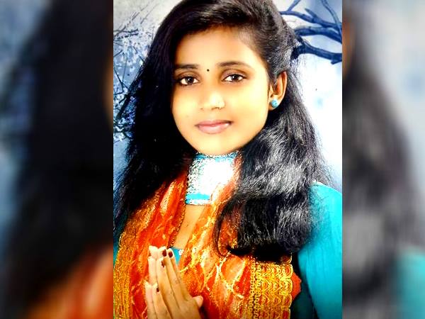 कौन हैं सोनी सिन्हा