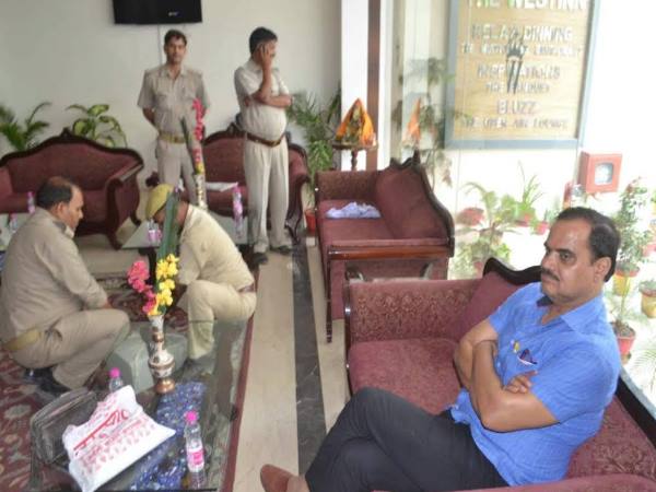 सिपाही ने खोला अरबपति RTO की काली करतूतों का चिट्ठा सिपाही ने खोला अरबपति RTO की काली करतूतों का चिट्ठा
