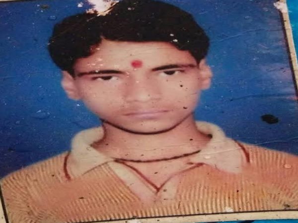 वॉयस मैसेज के बाद काशी के पुजारी की तालाब में मिली लाश वॉयस मैसेज के बाद काशी के पुजारी की तालाब में मिली लाश