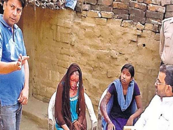 एकतरफा प्यार ने दी 5 सालों की जिल्लत, लड़की ने लगाया मौत को गले एकतरफा प्यार ने दी 5 सालों की जिल्लत, लड़की ने लगाया मौत को गले